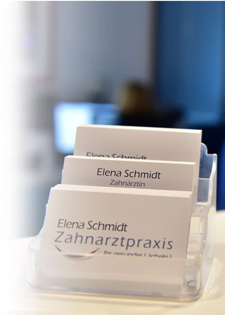 Visitenkarten der Zahnarztpraxis Elena Schmidt
